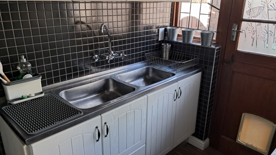 4 Bedroom Property for Sale in Hoogstede Western Cape